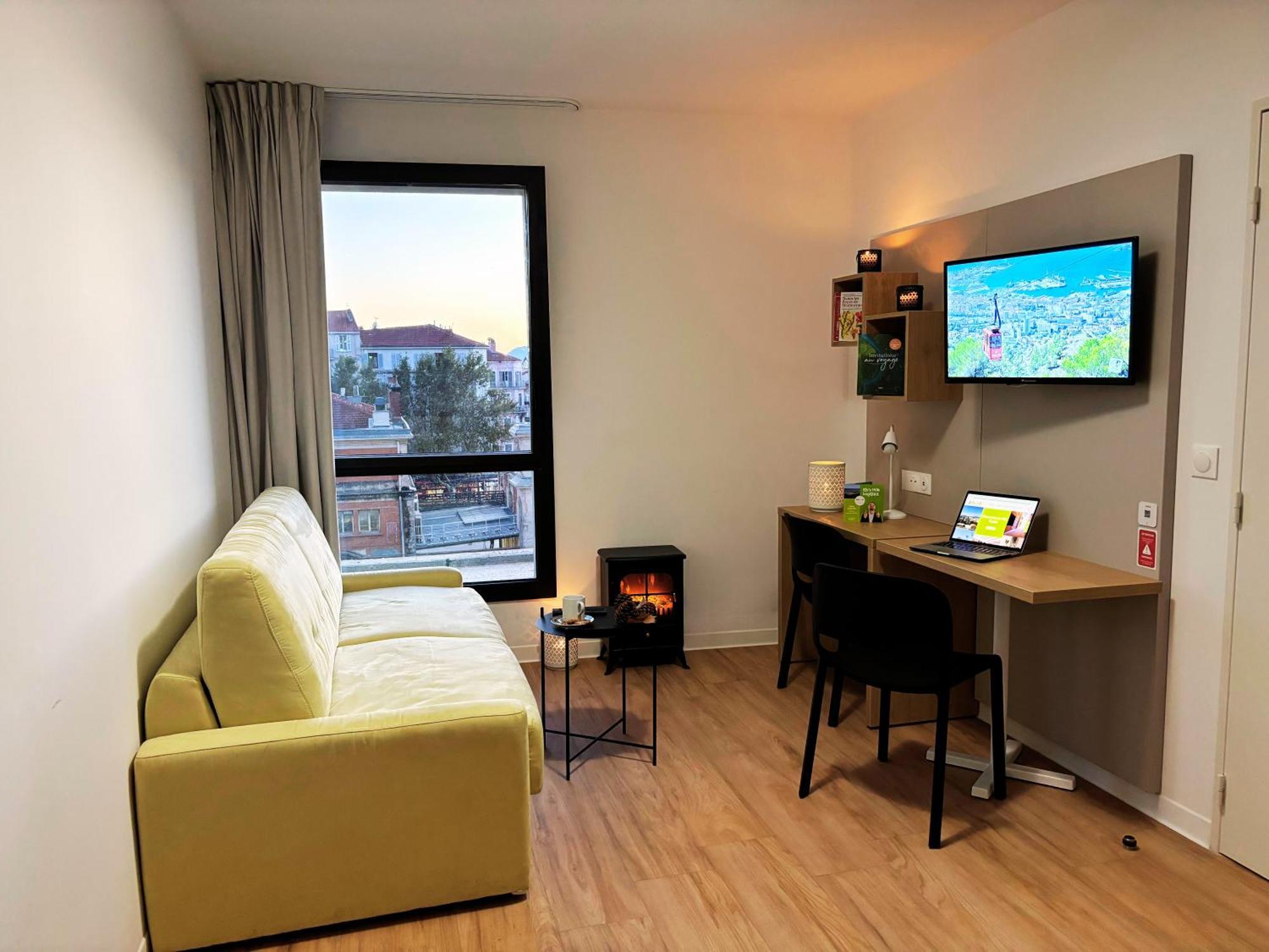 Apparthotel Privilodges Тулон Экстерьер фото